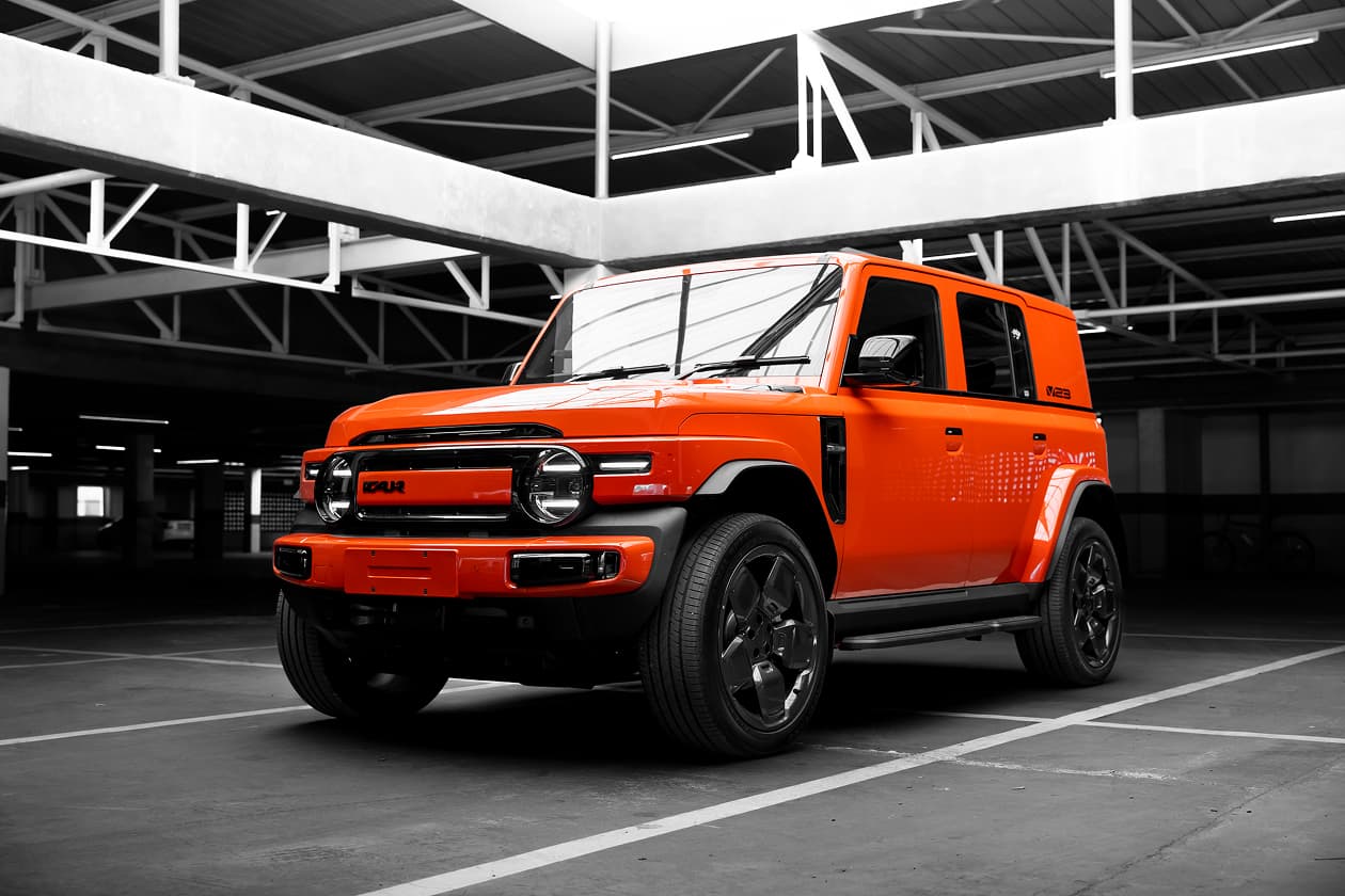 V23 in Off-Road Orange